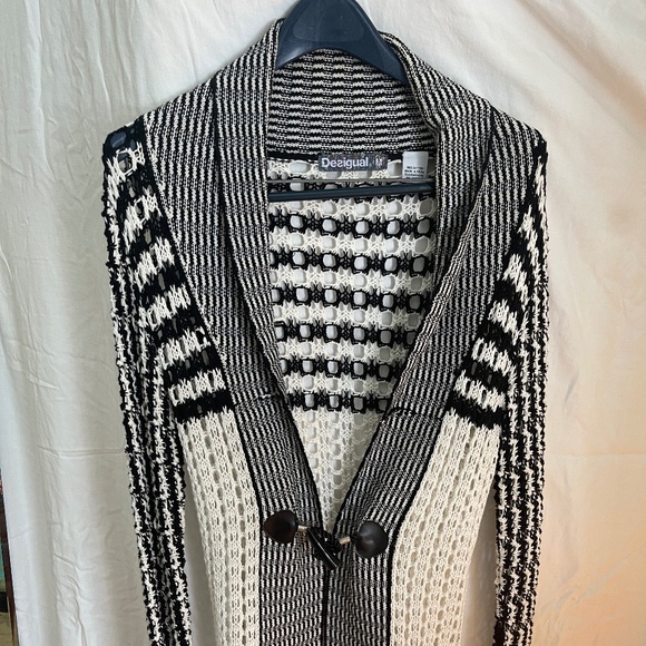 Desidual Longggg Sweater - Picture 1 of 8